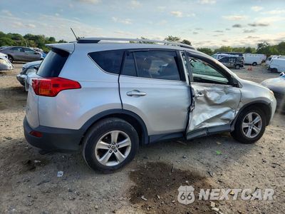 Trzecie zdjęcie samochodu z tyłu: 2015 TOYOTA RAV4 XLE VIN:2T3WFREV6FW230227 - miniatura