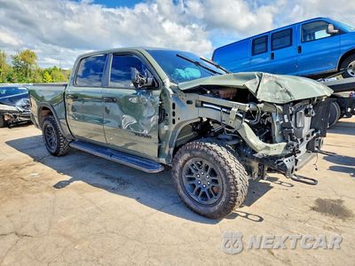 Czwarte zdjęcie samochodu z boku: 2026 RAM 1500 REBEL VIN:1C6SRFLP1TN215167 - miniatura