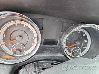 Zdjęcie 9 z 13 samochodu: 2018 DODGE GRAND CARAVAN SE VIN:2C7WDGBG8JR159814 - miniatura