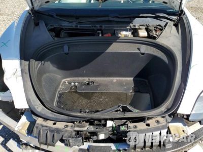 Zdjęcie 11 z 13 samochodu: 2018 TESLA MODEL 3 VIN:5YJ3E1EB7JF134716 - miniatura