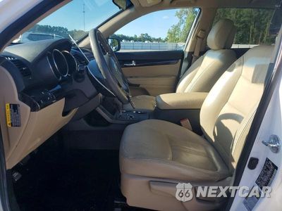 Zdjęcie 7 z 13 samochodu: 2013 KIA SORENTO LX VIN:5XYKTDA63DG424136 - miniatura