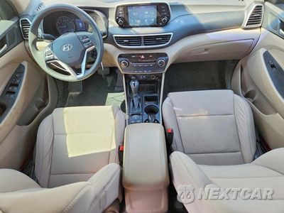 Zdjęcie 8 z 13 samochodu: 2019 HYUNDAI TUCSON SE VIN:KM8J23A41KU055484 - miniatura