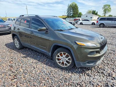 Czwarte zdjęcie samochodu z boku: 2015 JEEP CHEROKEE LATITUDE VIN:1C4PJLCS8FW616965 - miniatura