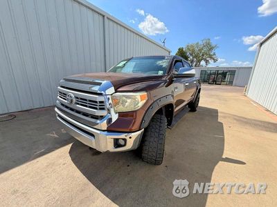 Drugie zdjęcie samochodu z przodu: 2014 TOYOTA TUNDRA CREWMAX PLATINUM VIN:5TFAW5F13EX406028 - miniatura