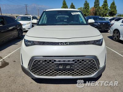 Piąte zdjęcie samochodu w środku: 2023 KIA SOUL LX VIN:KNDJ23AU3P7844715 - miniatura