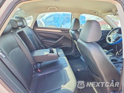 Zdjęcie 10 z 12 samochodu: 2014 VOLKSWAGEN PASSAT S VIN:1VWAS7A31EC031275 - miniatura