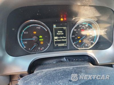 Zdjęcie 9 z 13 samochodu: 2017 TOYOTA RAV4 HYBRID XLE VIN:JTMRJREV0HD113593 - miniatura