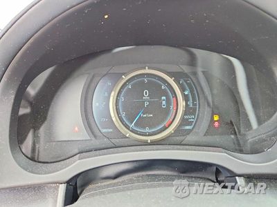 Zdjęcie 9 z 12 samochodu: 2016 LEXUS IS 350 VIN:JTHBE1D28G5024649 - miniatura