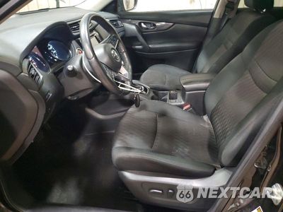 Zdjęcie 7 z 13 samochodu: 2019 NISSAN ROGUE SV VIN:5N1AT2MV2KC844714 - miniatura