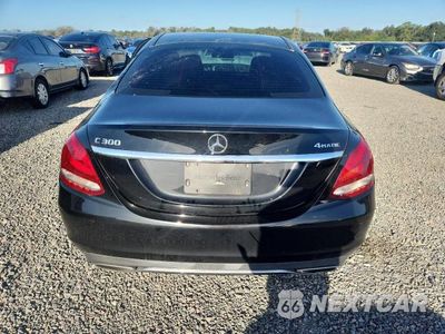 Zdjęcie 6 z 12 samochodu: 2018 MERCEDES-BENZ C 300 4MATIC VIN:55SWF4KB9JU236341 - miniatura
