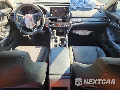 Zdjęcie 8 z 12 samochodu: 2018 HONDA ACCORD LX VIN:1HGCV1F13JA245683 - miniatura