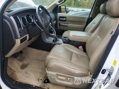 Zdjęcie 7 z 13 samochodu: 2011 TOYOTA SEQUOIA LIMITED VIN:5TDJY5G15BS050434 - miniatura