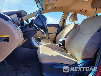 Zdjęcie 7 z 13 samochodu: 2013 HYUNDAI ELANTRA GLS VIN:KMHDH4AE9DU733475 - miniatura