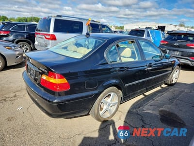 Trzecie zdjęcie samochodu z tyłu: 2005 BMW 3 SERIES XI VIN:WBAEU33435PR15155 - miniatura