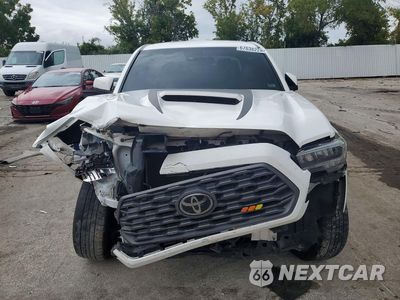 Piąte zdjęcie samochodu w środku: 2021 TOYOTA TACOMA TRD SPORT VIN:3TMDZ5BN0MM107663 - miniatura