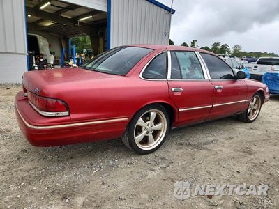 Trzecie zdjęcie samochodu z tyłu: 1997 FORD CROWN VICTORIA LX VIN:2FALP74WXVX210474 - miniatura
