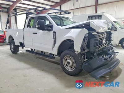 Czwarte zdjęcie samochodu z boku: 2024 FORD F250 SUPER DUTY VIN:1FT7X2BAXRED92688 - miniatura