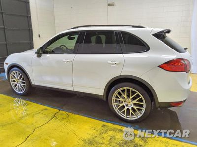 Drugie zdjęcie samochodu z przodu: 2013 PORSCHE CAYENNE S HYBRID VIN:WP1AE2A26DLA15784 - miniatura