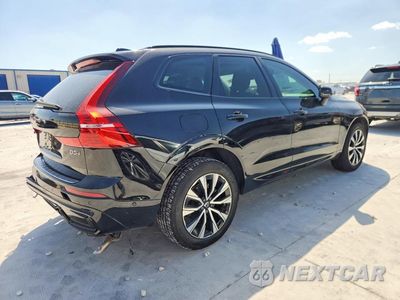 Trzecie zdjęcie samochodu z tyłu: 2024 VOLVO XC60 PLUS VIN:YV4L12RLXR1763408 - miniatura