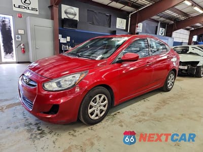 2013 HYUNDAI ACCENT KMHCT4AE7DU475855 - główne zdjęcie licytacji z USA - miniatura