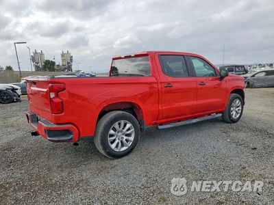Trzecie zdjęcie samochodu z tyłu: 2021 CHEVROLET SILVERADO C1500 CUSTOM VIN:1GCPWBEK2MZ258427 - miniatura