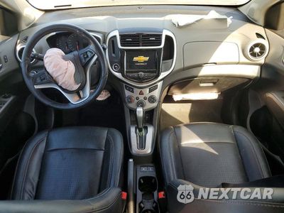 Zdjęcie 8 z 12 samochodu: 2019 CHEVROLET SONIC PREMIER VIN:1G1JF5SB3K4128915 - miniatura