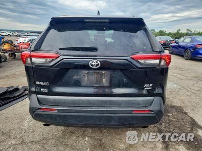 Zdjęcie 6 z 13 samochodu: 2021 TOYOTA RAV4 XLE VIN:2T3P1RFV0MW214085 - miniatura