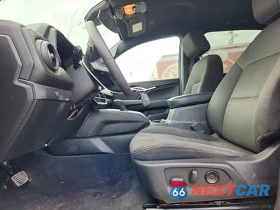 Zdjęcie 7 z 12 samochodu: 2023 CHEVROLET COLORADO TRAIL BOSS VIN:1GCPTEEK6P1133170 - miniatura