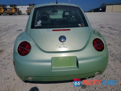 Zdjęcie 6 z 12 samochodu: 2002 VOLKSWAGEN NEW BEETLE GLX VIN:3VWDD21C52M403477 - miniatura