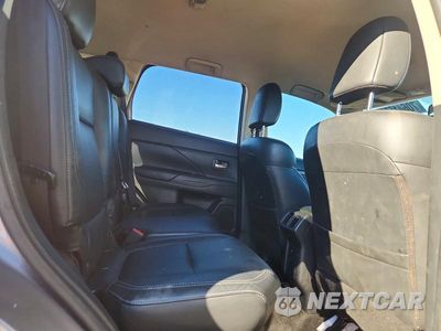 Zdjęcie 11 z 13 samochodu: 2019 MITSUBISHI OUTLANDER SE VIN:JA4AZ3A39KZ046200 - miniatura