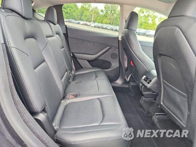 Zdjęcie 10 z 12 samochodu: 2024 TESLA MODEL Y VIN:7SAYGDEE7RA222060 - miniatura