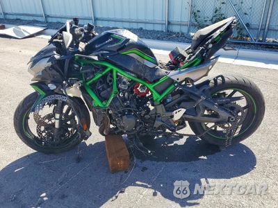 Trzecie zdjęcie samochodu z tyłu: 2020 KAWASAKI ZR1000 K VIN:JKAZRCK14LA002444 - miniatura