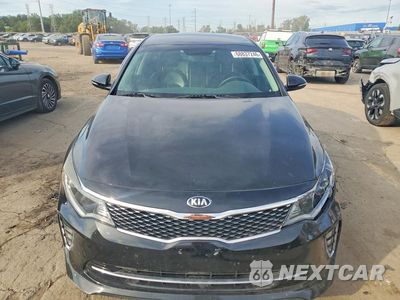 Piąte zdjęcie samochodu w środku: 2018 KIA OPTIMA S VIN:5XXGT4L39JG238528 - miniatura