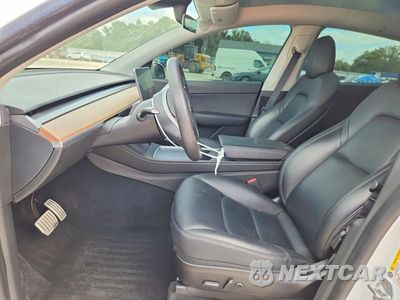 Zdjęcie 7 z 13 samochodu: 2022 TESLA MODEL Y VIN:7SAYGDEF7NF319474 - miniatura