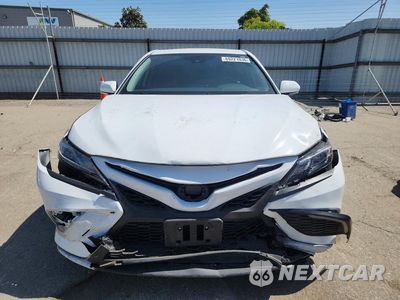 Piąte zdjęcie samochodu w środku: 2023 TOYOTA CAMRY SE VIN:4T1G11AK8PU738189 - miniatura