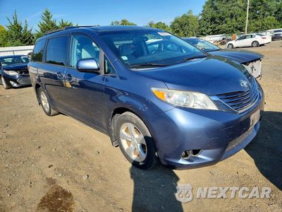 Czwarte zdjęcie samochodu z boku: 2016 TOYOTA SIENNA LE VIN:5TDKK3DC8GS754375 - miniatura