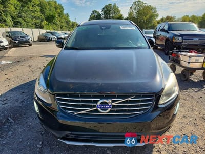 Piąte zdjęcie samochodu w środku: 2016 VOLVO XC60 T6 PREMIER VIN:YV449MRK3G2882666 - miniatura