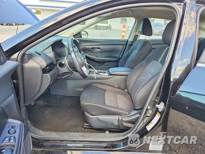 Zdjęcie 7 z 12 samochodu: 2021 NISSAN SENTRA SV VIN:3N1AB8CV0MY204431 - miniatura