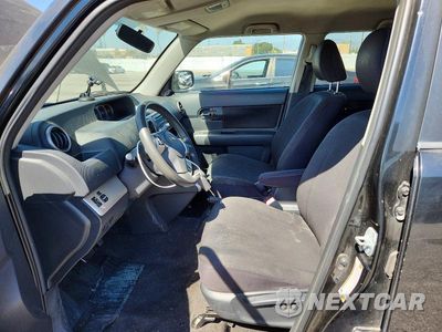 Zdjęcie 7 z 12 samochodu: 2008 SCION XB BASE VIN:JTLKE50E281012146 - miniatura