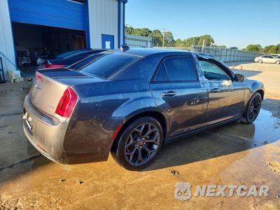 Trzecie zdjęcie samochodu z tyłu: 2019 CHRYSLER 300 TOURING VIN:2C3CCAAG4KH614333 - miniatura