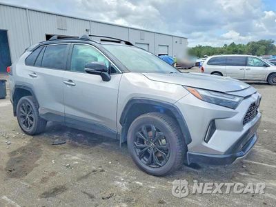 Czwarte zdjęcie samochodu z boku: 2023 TOYOTA RAV4 XSE VIN:4T3E6RFV1PU114929 - miniatura
