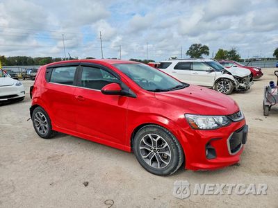 Czwarte zdjęcie samochodu z boku: 2019 CHEVROLET SONIC LT VIN:1G1JD6SB1K4126723 - miniatura