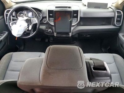 Zdjęcie 8 z 12 samochodu: 2020 RAM 1500 BIG HORN/LONE STAR VIN:1C6SRFBT0LN164842 - miniatura