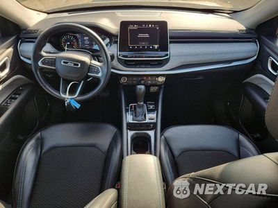 Zdjęcie 8 z 13 samochodu: 2022 JEEP COMPASS LATITUDE VIN:3C4NJDBB8NT134693 - miniatura
