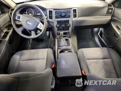 Zdjęcie 8 z 13 samochodu: 2008 JEEP GRAND CHEROKEE LAREDO VIN:1J8GR48K98C224386 - miniatura