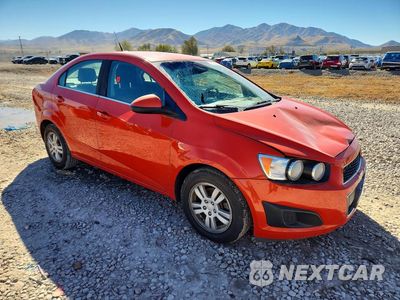 Czwarte zdjęcie samochodu z boku: 2013 CHEVROLET SONIC LT VIN:1G1JC5SG5D4101836 - miniatura