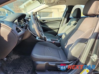 Zdjęcie 7 z 13 samochodu: 2017 CHEVROLET CRUZE LT VIN:1G1BE5SM7H7125726 - miniatura