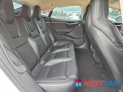 Zdjęcie 10 z 12 samochodu: 2015 TESLA MODEL S 60 VIN:5YJSA1S11FF081182 - miniatura