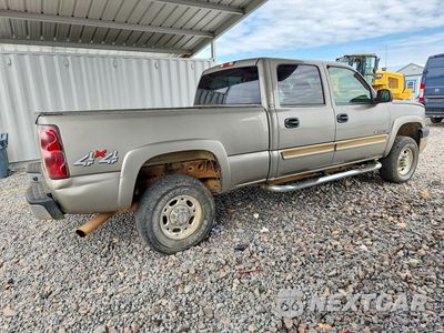 Trzecie zdjęcie samochodu z tyłu: 2003 CHEVROLET SILVERADO K2500 HEAVY DUTY VIN:1GCHK23UX3F156524 - miniatura