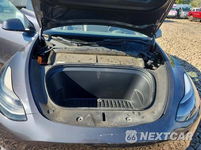 Zdjęcie 11 z 13 samochodu: 2023 TESLA MODEL Y VIN:7SAYGAEE8PF674114 - miniatura